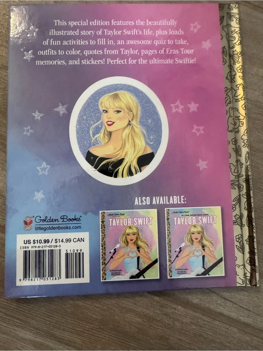 Taylor Swift ultimate fan edition book